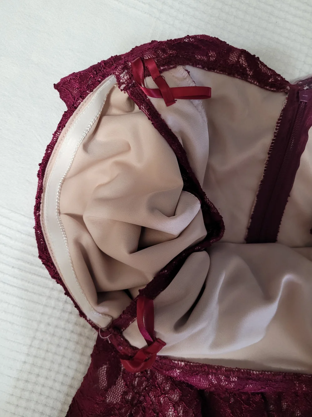 NWT Le Château Berry / Burgundy Off-Shoulder Lace Cocktail Dress Size M - Picture 9 of 16